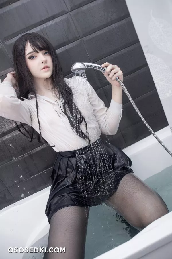 Candy Balll - Bath Girl - 4