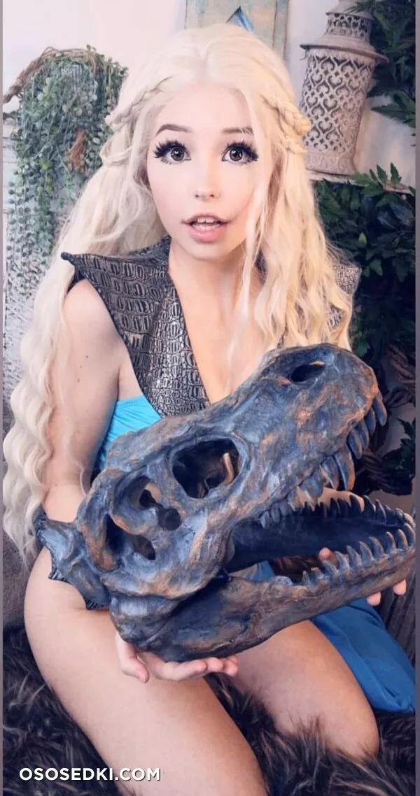 Belle Delphine - Daenerys Targaryen - 1