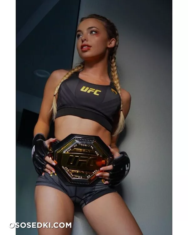 Emma Kotos - 3