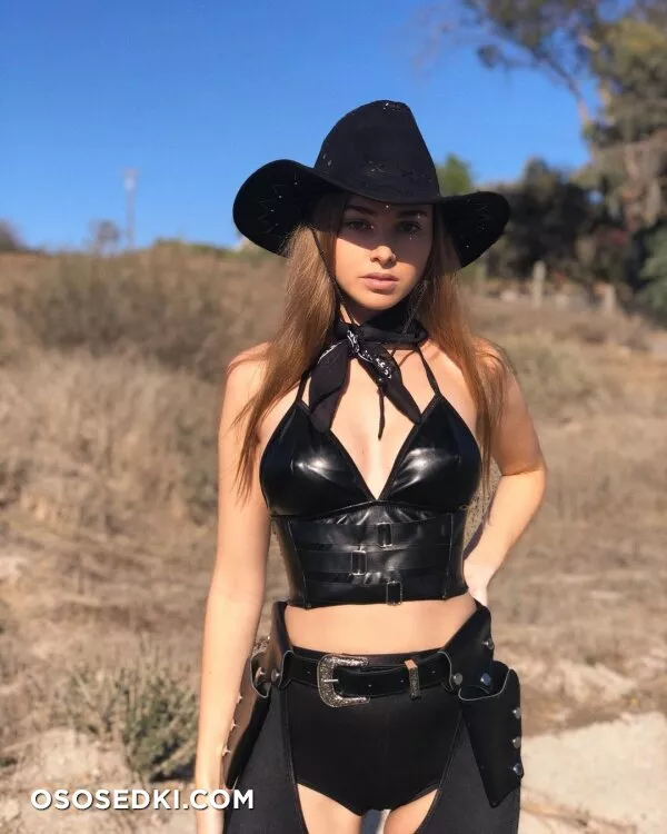 Molly Bennett - 1