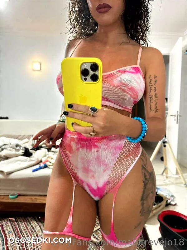 Malu Trevejo Lingerie Bodysuit Mirror Selfies - 5
