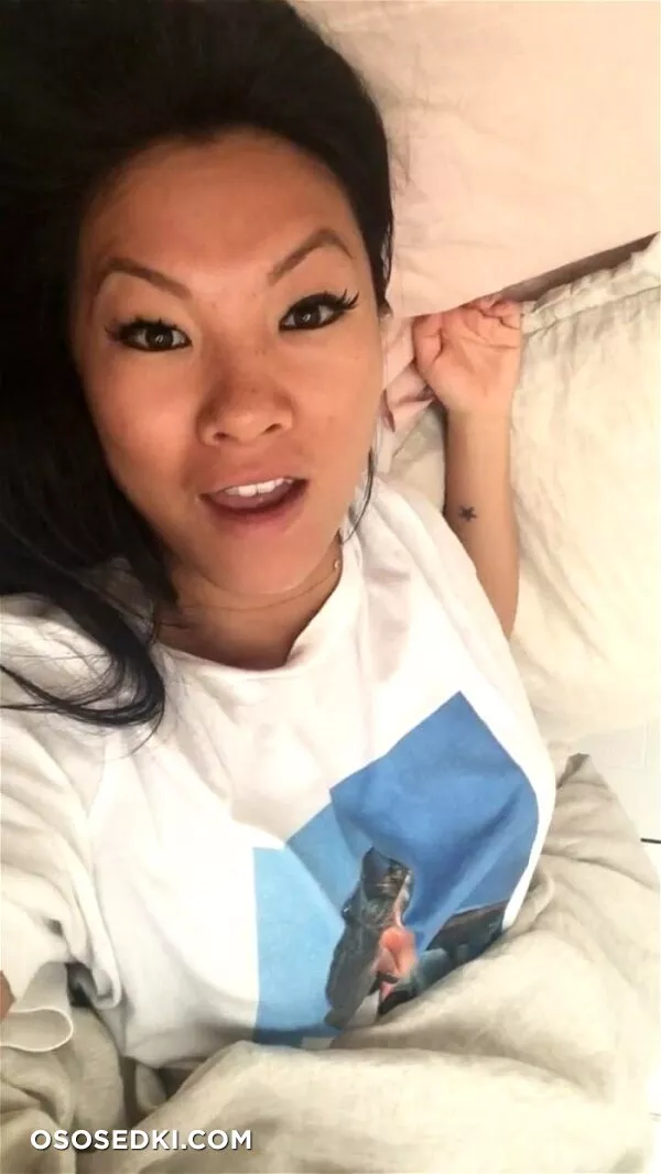 Asa Akira Nude Bed Masturbation - 1