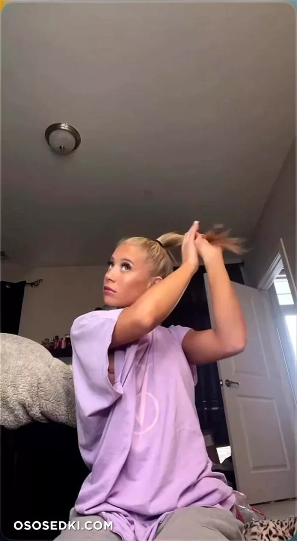 Lizzy Wurst Nipple Slip Tiktok - 3
