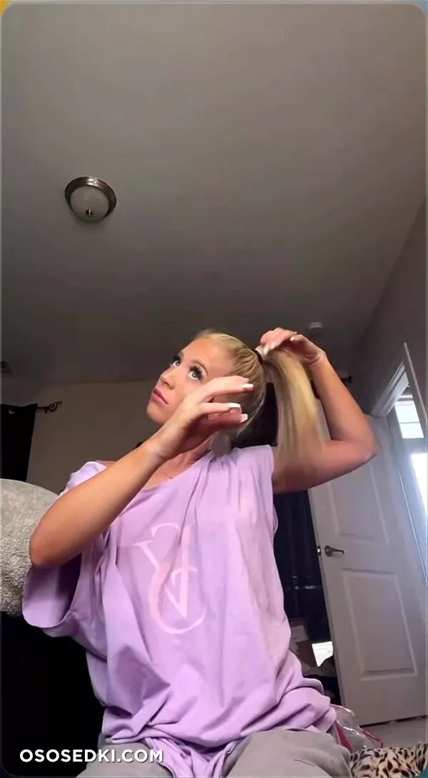 Lizzy Wurst Nipple Slip Tiktok - 4