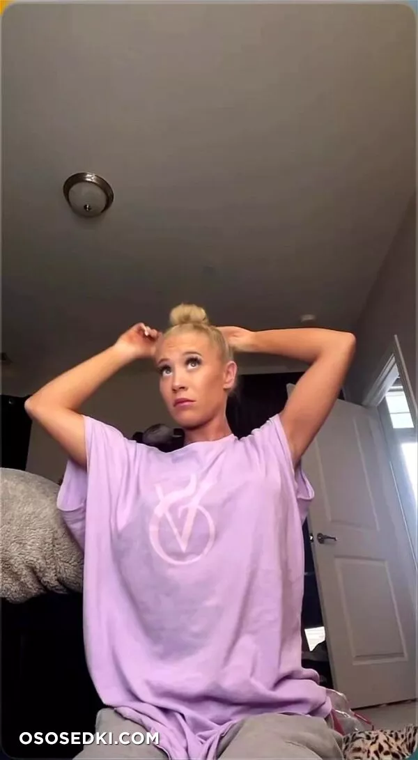 Lizzy Wurst Nipple Slip Tiktok - 5