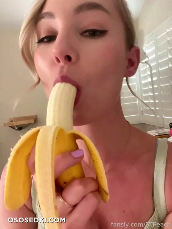 STPeach Banana Deepthroat - 1