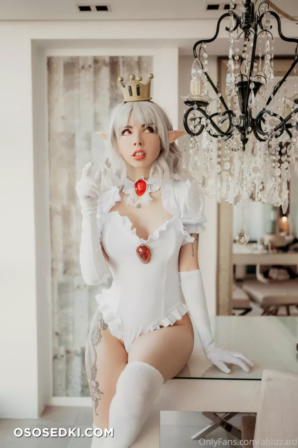 Amanda Welp - Booette - 1