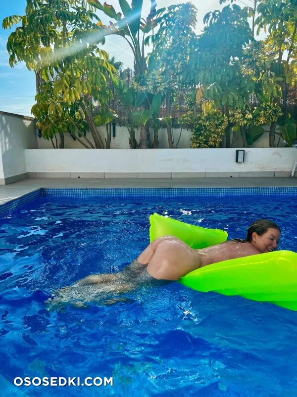 Kat Wonders Nude Pool Float - 2