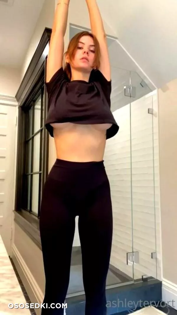 Ashley Tervort Yoga Pants Strip - 5