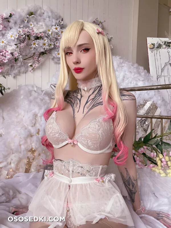 Xenon- Marin kitagawa selfie - 1