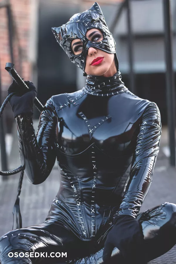 Alex Zedra - Catwoman - 5