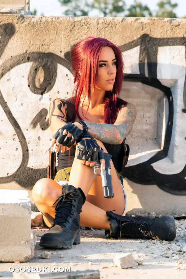 Alex Zedra - Revy - 5