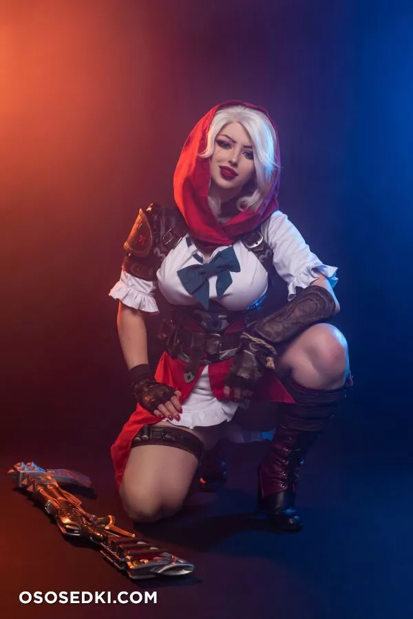 Lady Melamori - Ashe Red Hood Riding Wood - 4