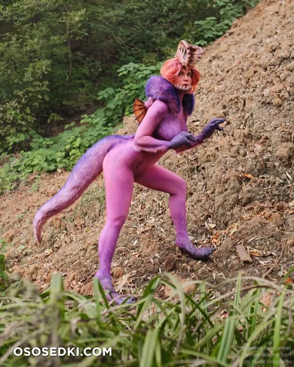Jannet In cosplay - Anjanath - 5