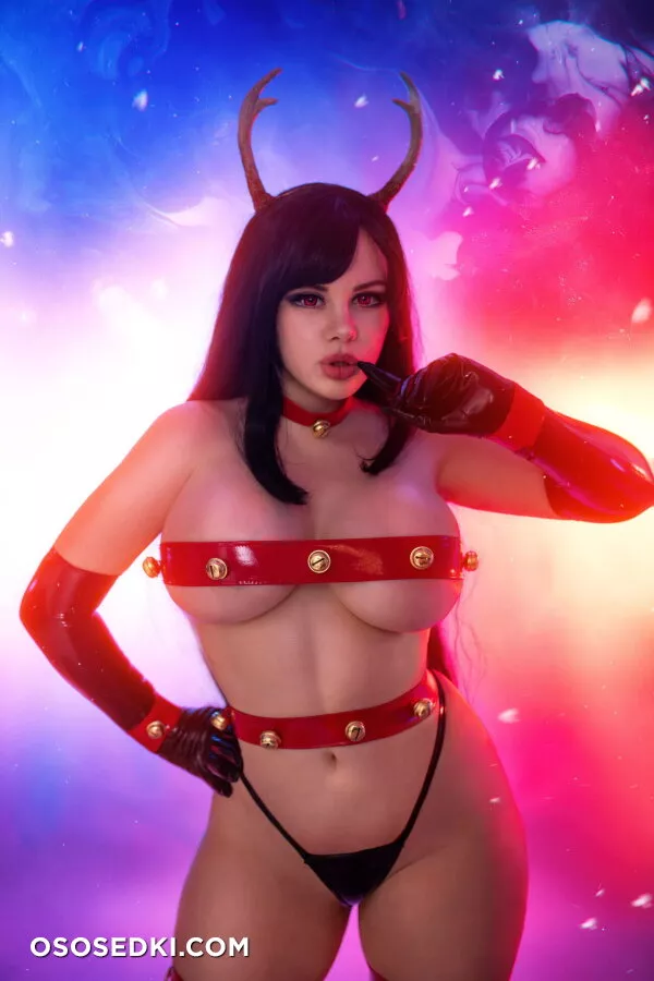 Alice Cosplay - XMAS Tifa - 3