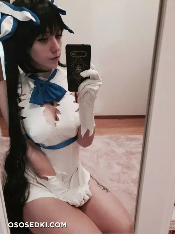 Elles - Hestia - Dungeon Ni Deai O Motomeru No Wa Machigatteiru Darou Ka - 1