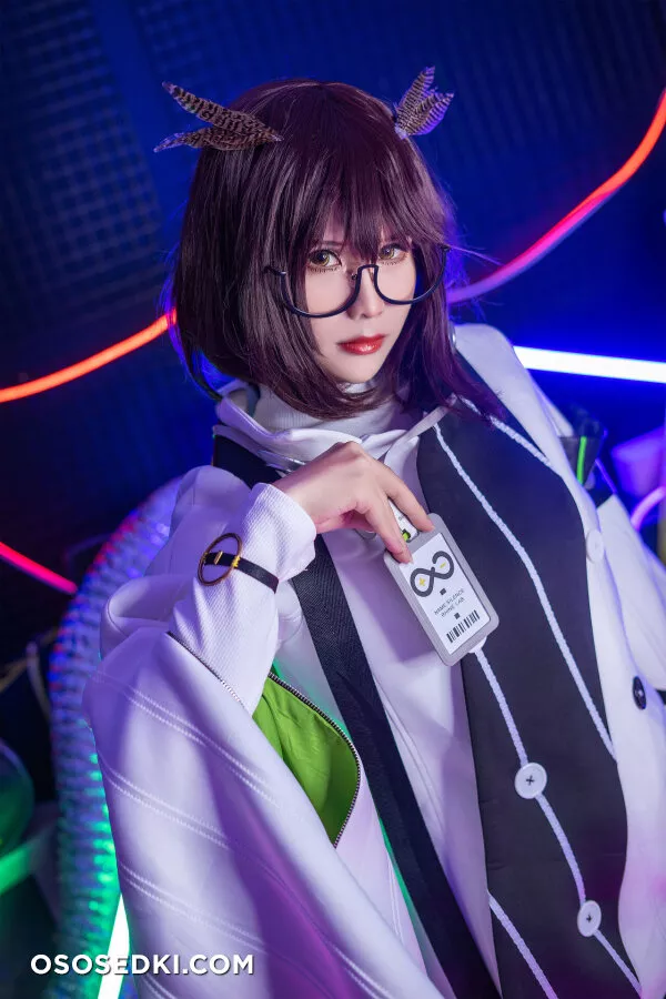 Pyon Lay - Silence - Arknights - 2