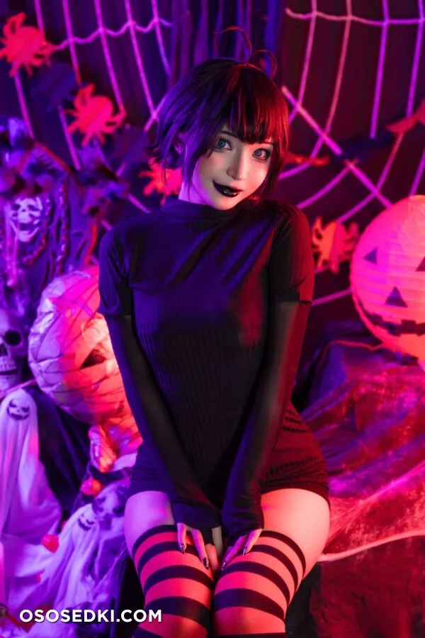 Umeko J - Mavis (Hotel Transilvania) - 1
