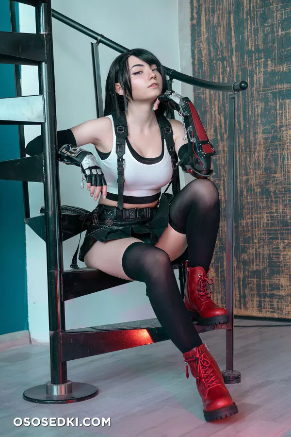 Carry Key - Tifa Lockhart - Final Fantasy Vii - 1
