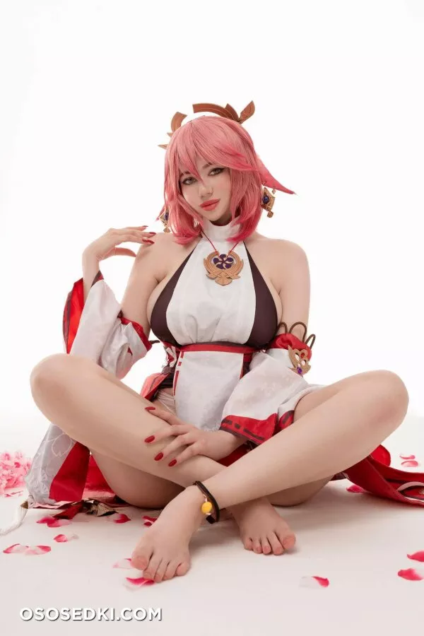 Alina Becker - Yae Miko - Genshin Impact - 1