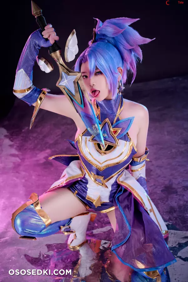 ZinieQ (ジニCosplayer) and PingPing cosplay Akali Star Guardians and Kai'sa - League of Legends - 3