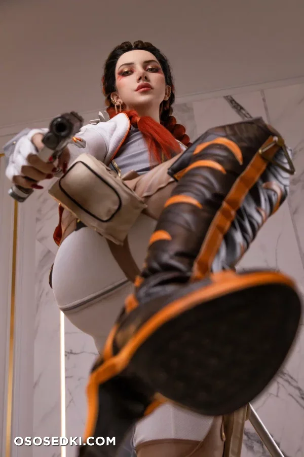 Ulichan - Loba - Apex Legends - 5