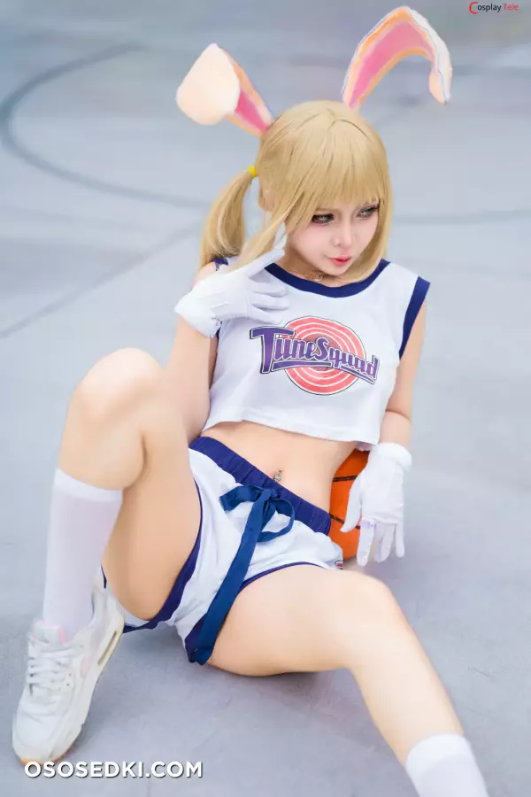 Umeko J - Lola Bunny - 5