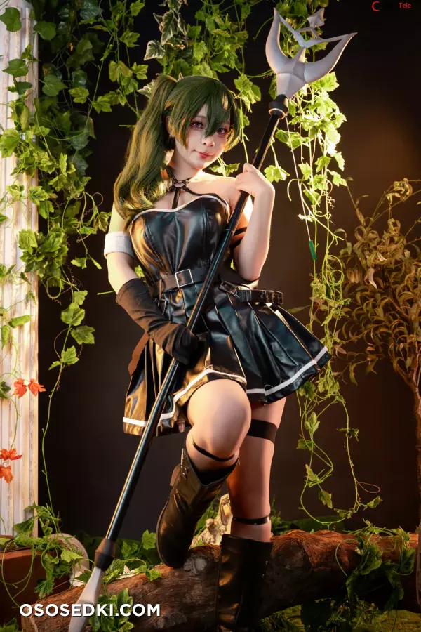Umeko J cosplay Ubel - Sousou no Frieren - 2