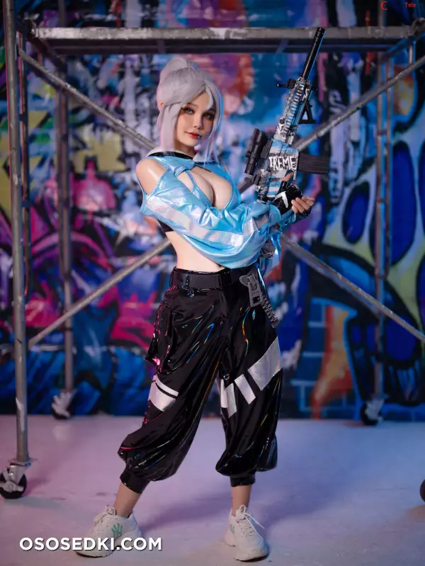 Joyce (Joyce Lin2x) cosplay Jett - Valorant - 4