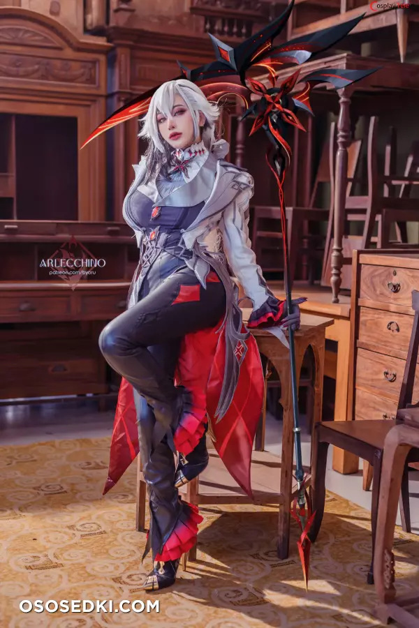 Byoru (ビョル) cosplay Arlecchino Dress - Genshin Impact - 1