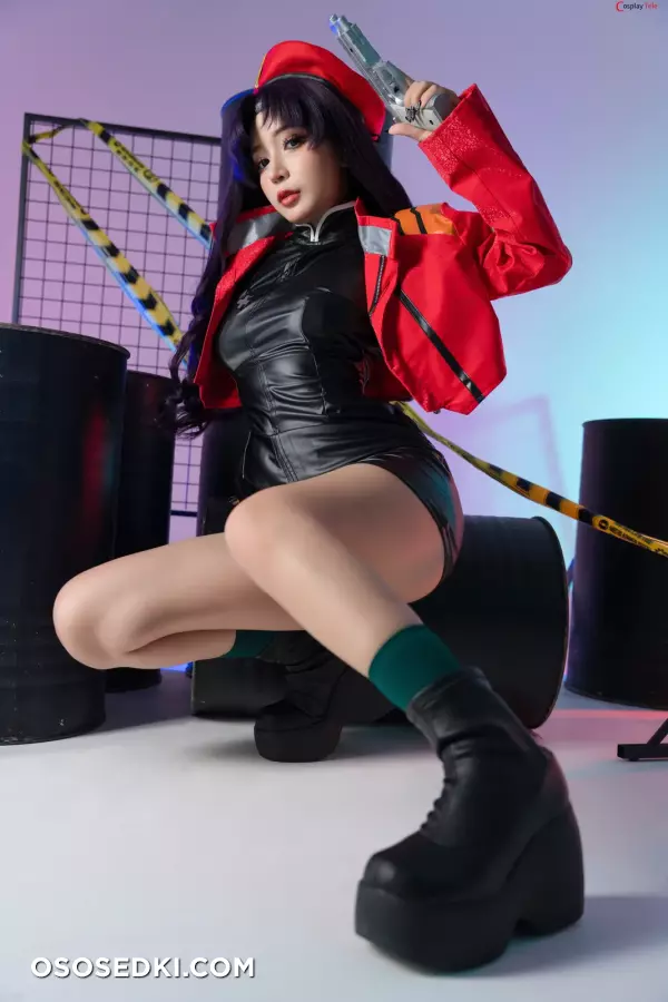Umeko J cosplay Misato Katsuragi - Evangelion - 5
