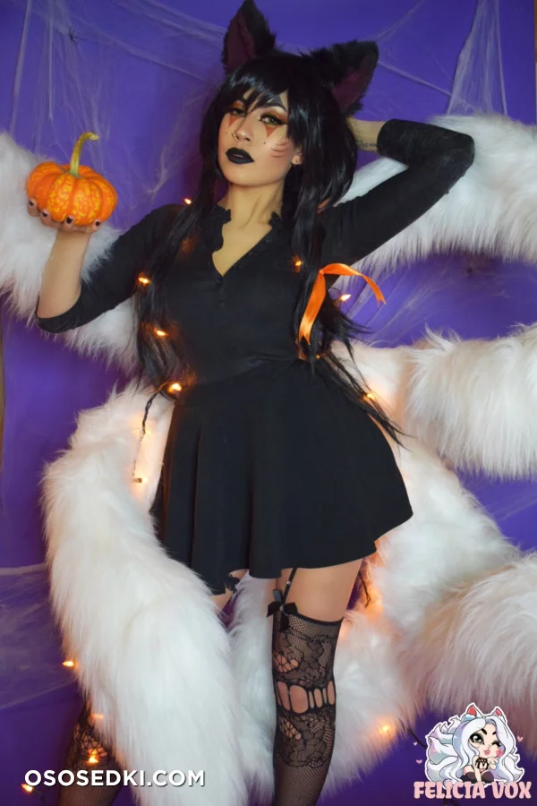 Felicia Vox - Ahri - League Of Legends - 1