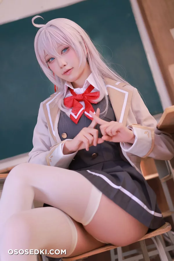 Aqua Area - Alisa Mikhailovna Kujou - Tokidoki Bosotto Russia-go De Dereru Tonari No Alya-san - 2