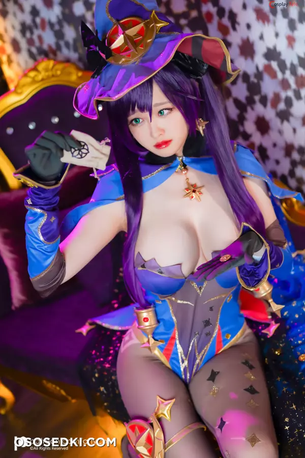 Arty Huang (Arty亚缇) cosplay Mona - Genshin Impact - 1