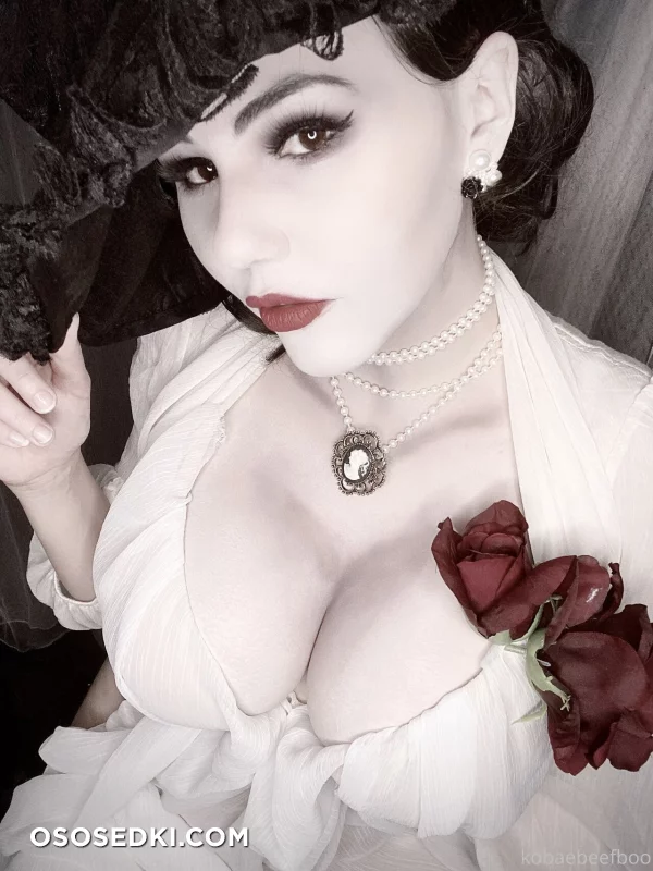 Kobaebeefboo - Alcina Dimitrescu - Resident Evil | Biohazard - 4