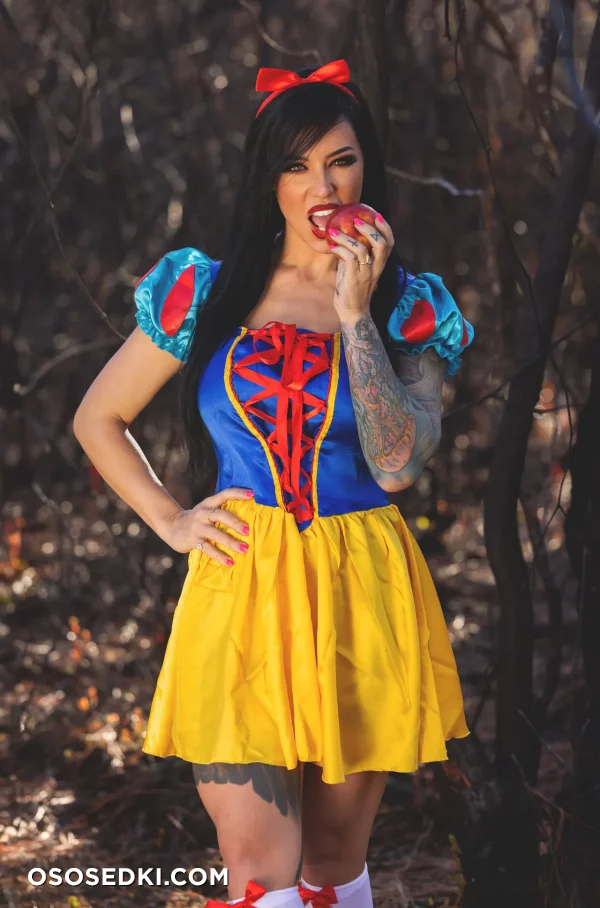Alex Zedra - Snow White - Snow White And The Seven Dwarfs - 1