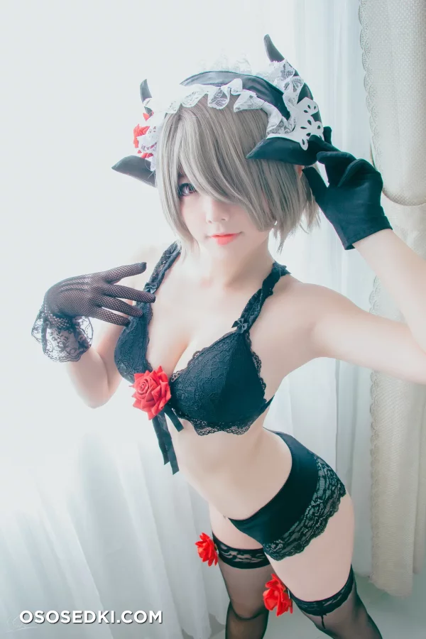 Messie Huang - Rita Rossweisse - Honkai Gakuen - 2
