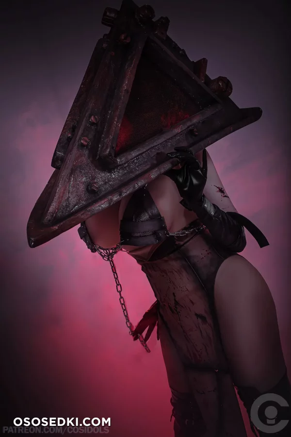 Fariko - Pyramid Head - Silent Hill - 4