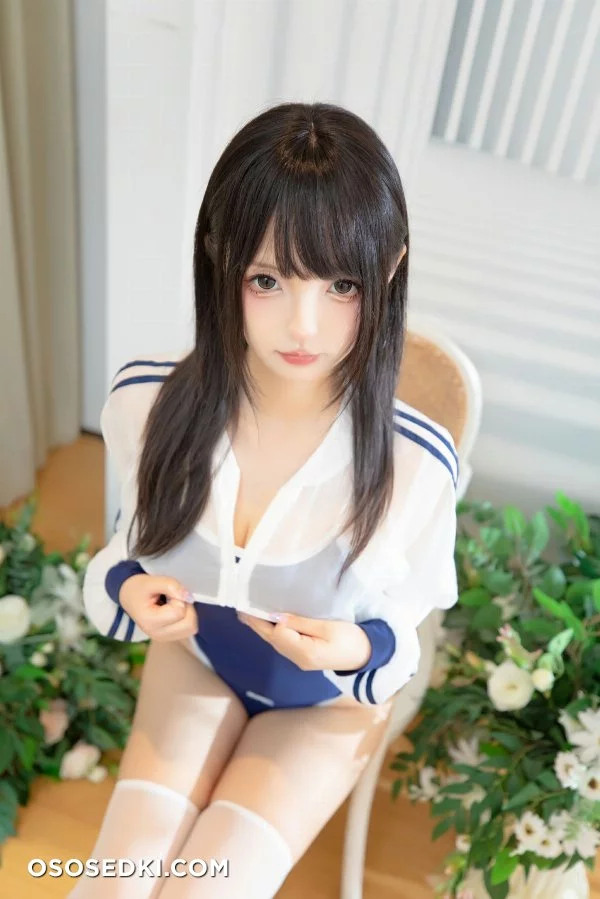 神楽坂真冬 絶対企画 – 夏日泳装 - 1