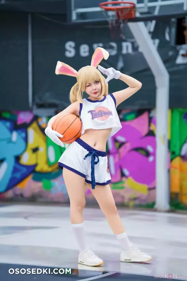 UmekoJ: Lola Bunny - 4