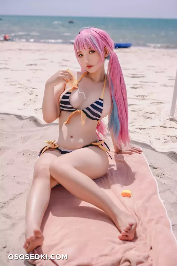 Messie Huang - Aqua Bikini - 3