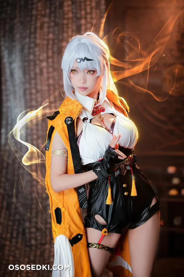 Ely Cosplay - Yixuan - Zenless Zone Zero - 1
