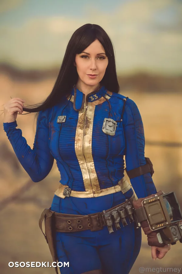 Meg Turney - Vault Girl - Fallout - 1