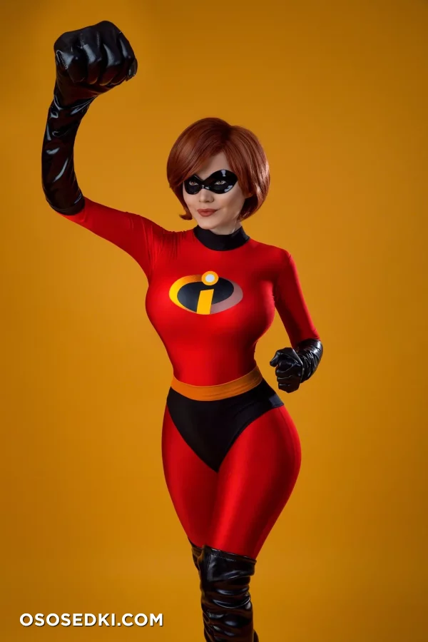 Kalinka Fox  Christina Fink - Helen Parr  Elastigirl - The Incredibles - 1