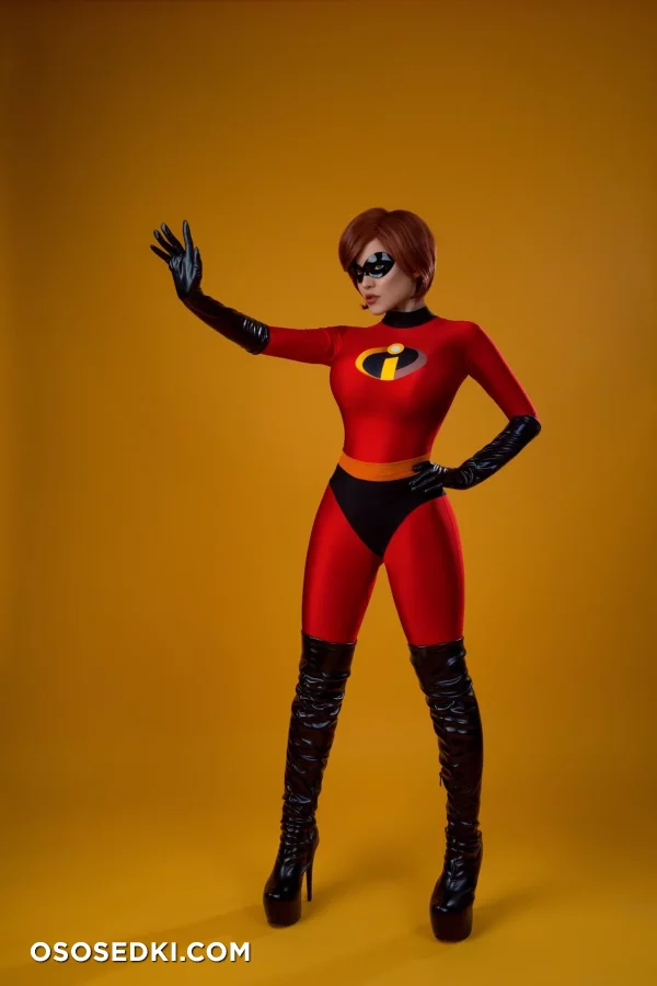Kalinka Fox  Christina Fink - Helen Parr  Elastigirl - The Incredibles - 5