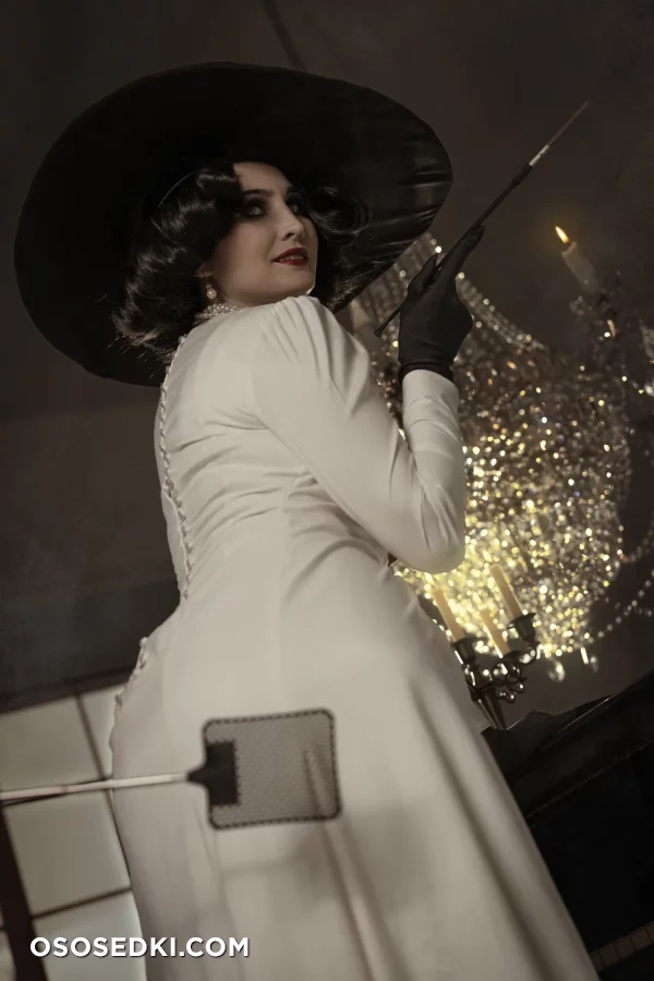 Julius Drow - Alcina Dimitrescu - Resident Evil  Biohazard - 2