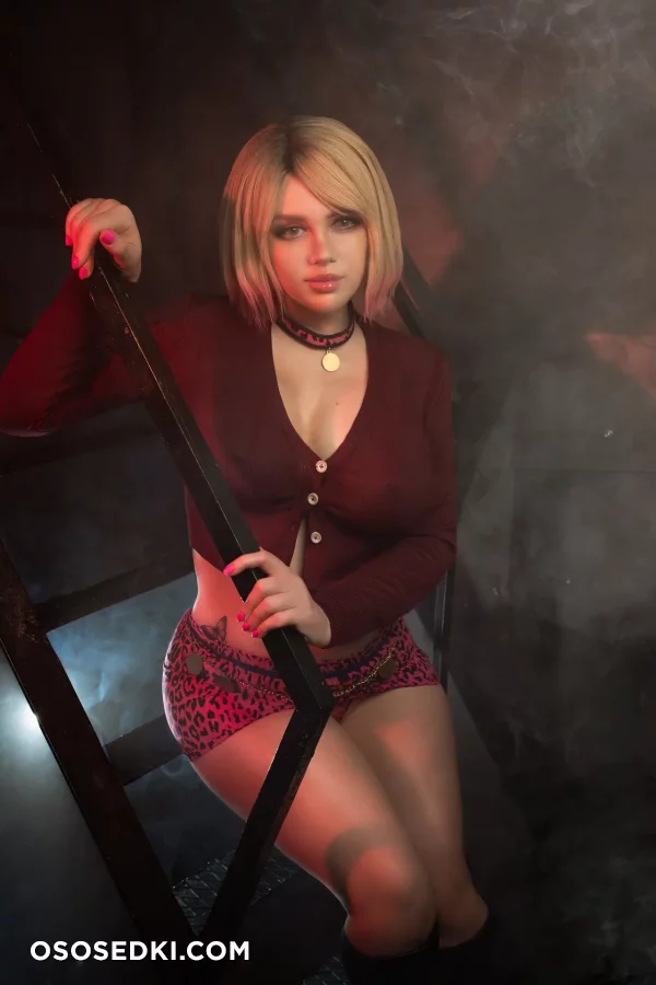 Alice Cosplay  Your Personal Succubus - Maria - Silent Hill - 1