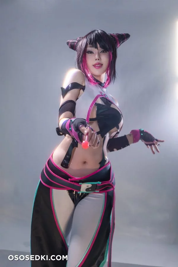 Titi Cosplay - Juri Han - Street Fighter - 5