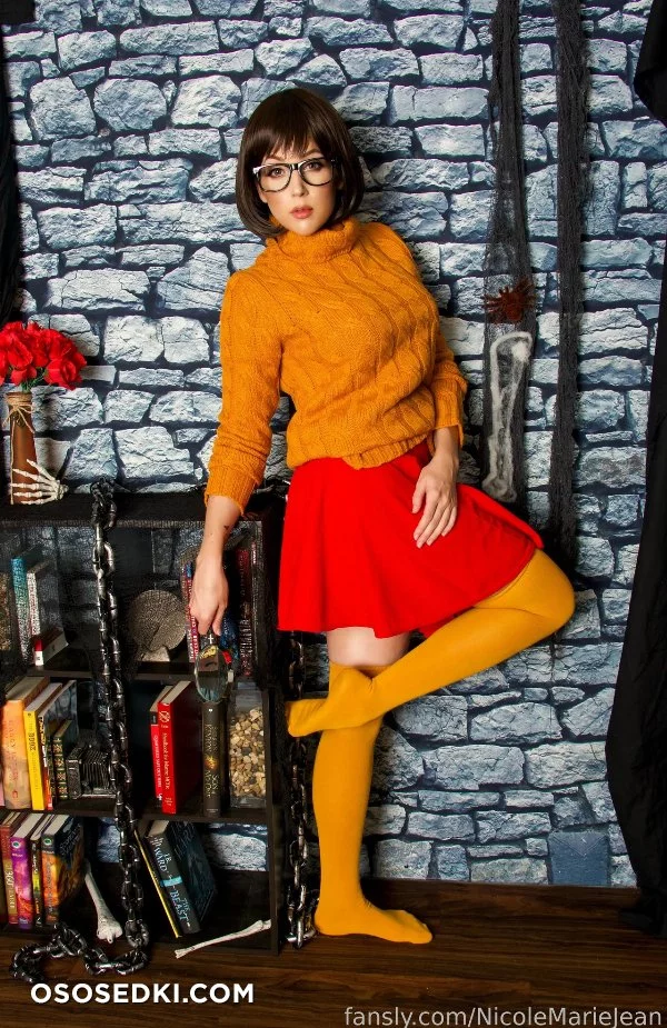 Nicole Marie Jean - Velma Dinkley - Scooby-doo - 4