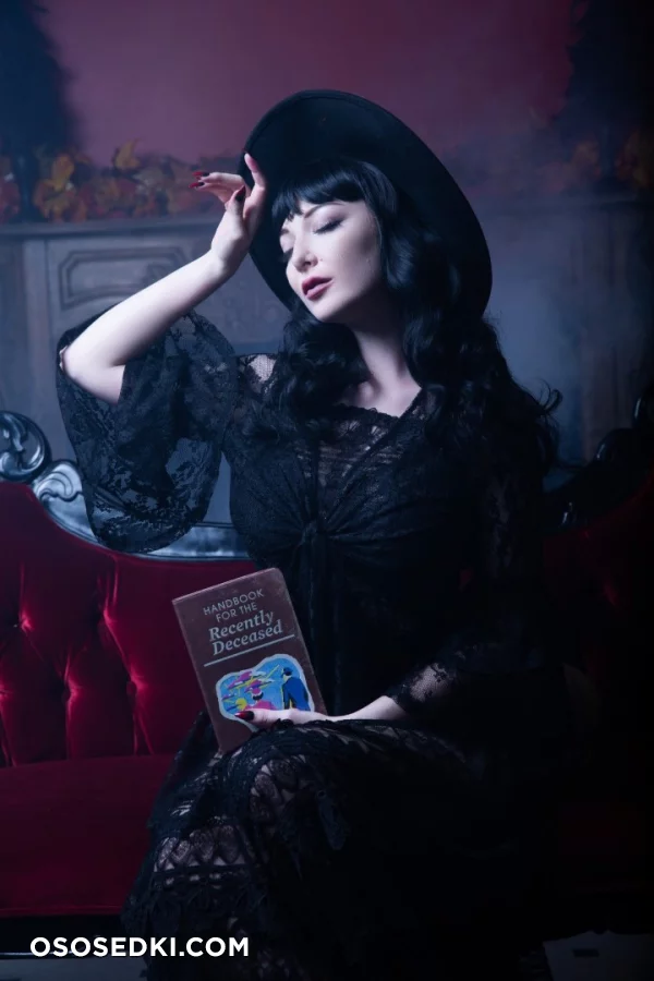 Ashlynne Dae - Lydia Deetz - Beetlejuice - 3